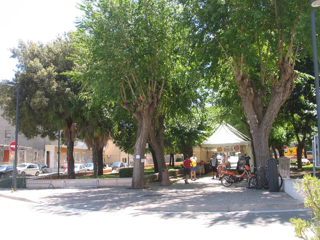 Apartments Mime - Small House Vodice Esterno foto
