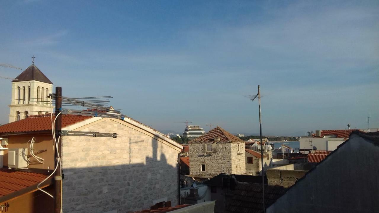 Apartments Mime - Small House Vodice Esterno foto